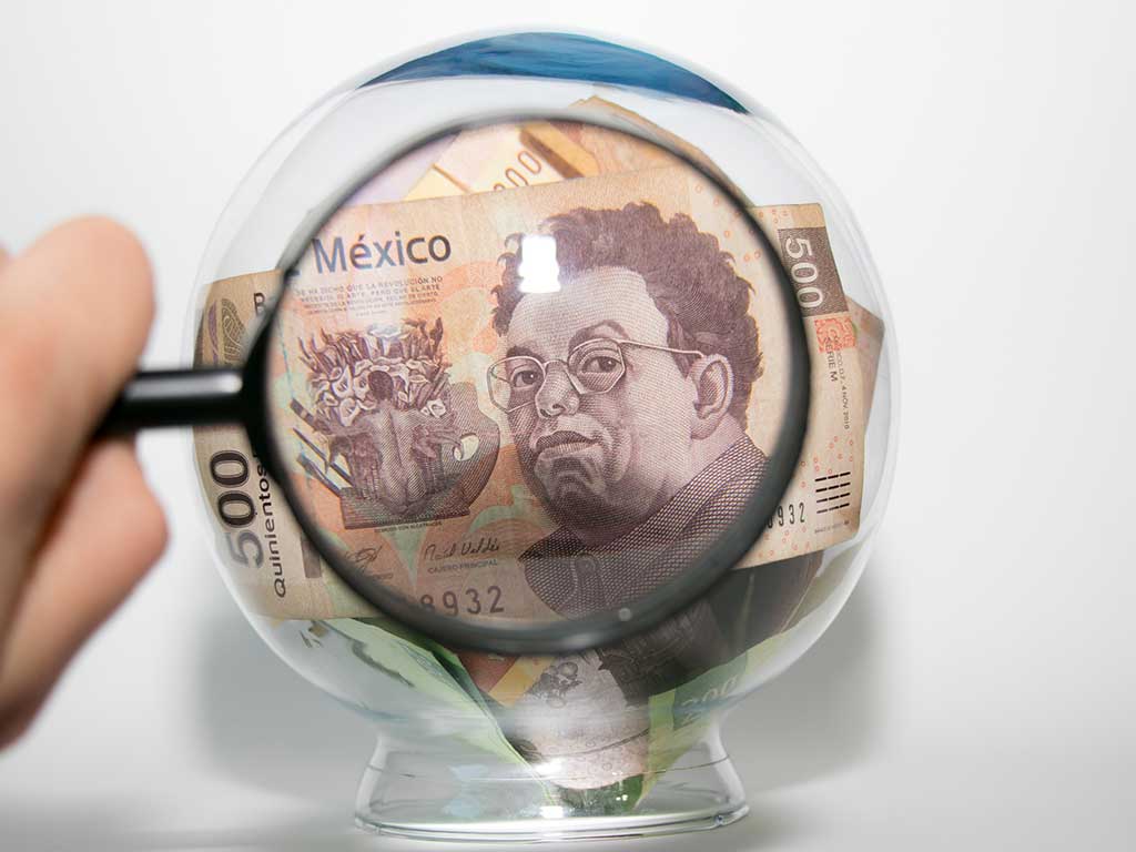 Elementos de seguridad de los billetes: evita fraudes en tu tienda