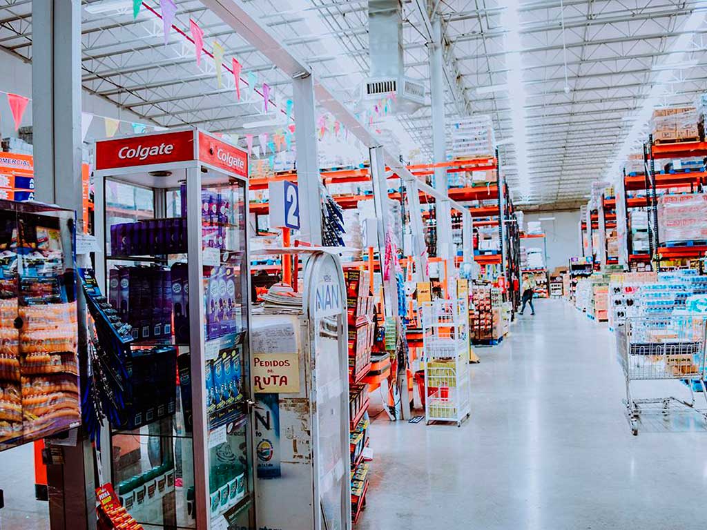 ¿Por qué conviene abastecer tu negocio en tiendas mayoristas de abarrotes?
